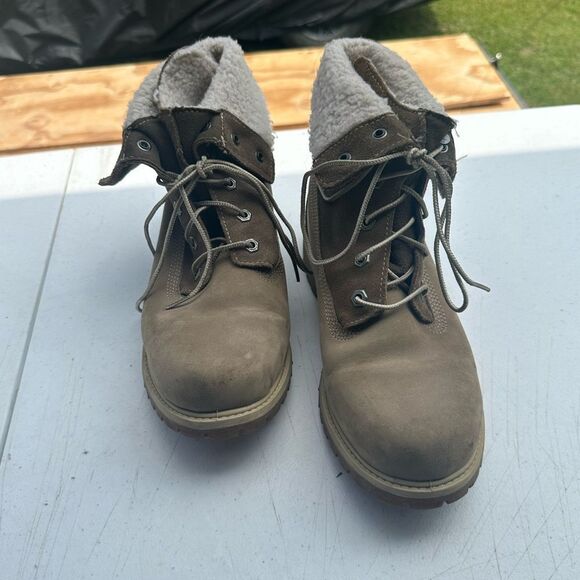 Timberland Tan Fold-Over Shearling Boots - Picture 3 of 5